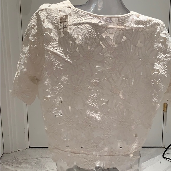 Lace top - Picture 4 of 4